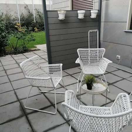 Apartament Ampio Con Giardino E Box