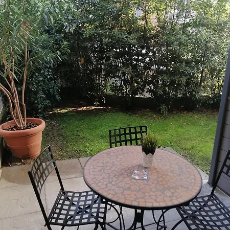 Apartament Ampio Con Giardino E Box San Donato Milanese