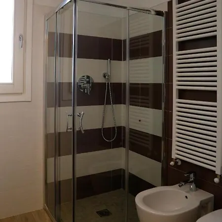 Ampio Con Giardino E Box Apartament