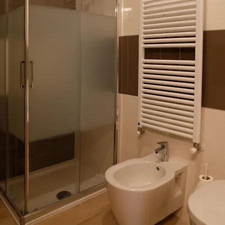 Apartament Ampio Con Giardino E Box *